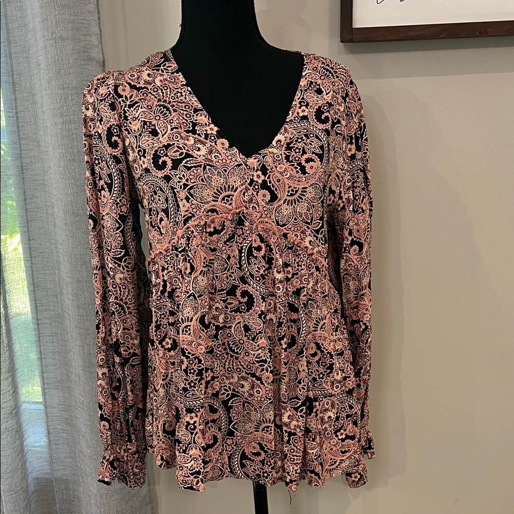 ANDREE BY UNIT Paisley V-Neck Blouse - Pink and Black